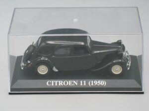 Nos Chères Voitures d'Antan - Citroën 11 (1950)