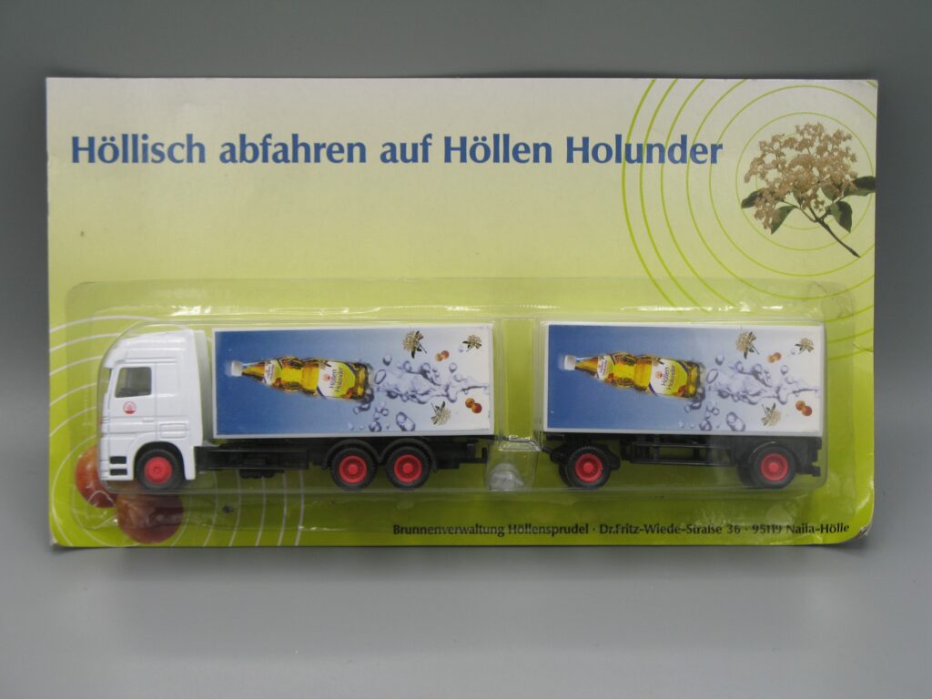 Camion publicitaire avec remorque Höllen Holunder - Echelle 1:87