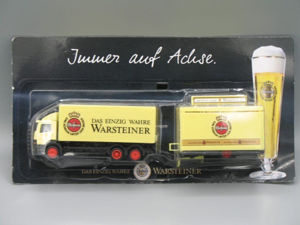 Camion publicitaire avec remorque Warsteiner - Echelle 1:87