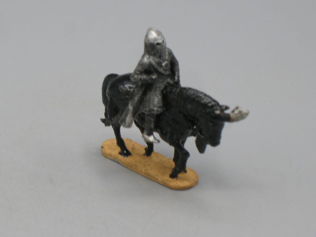 Soldat de plomb - Cavalier en armure, cheval noir