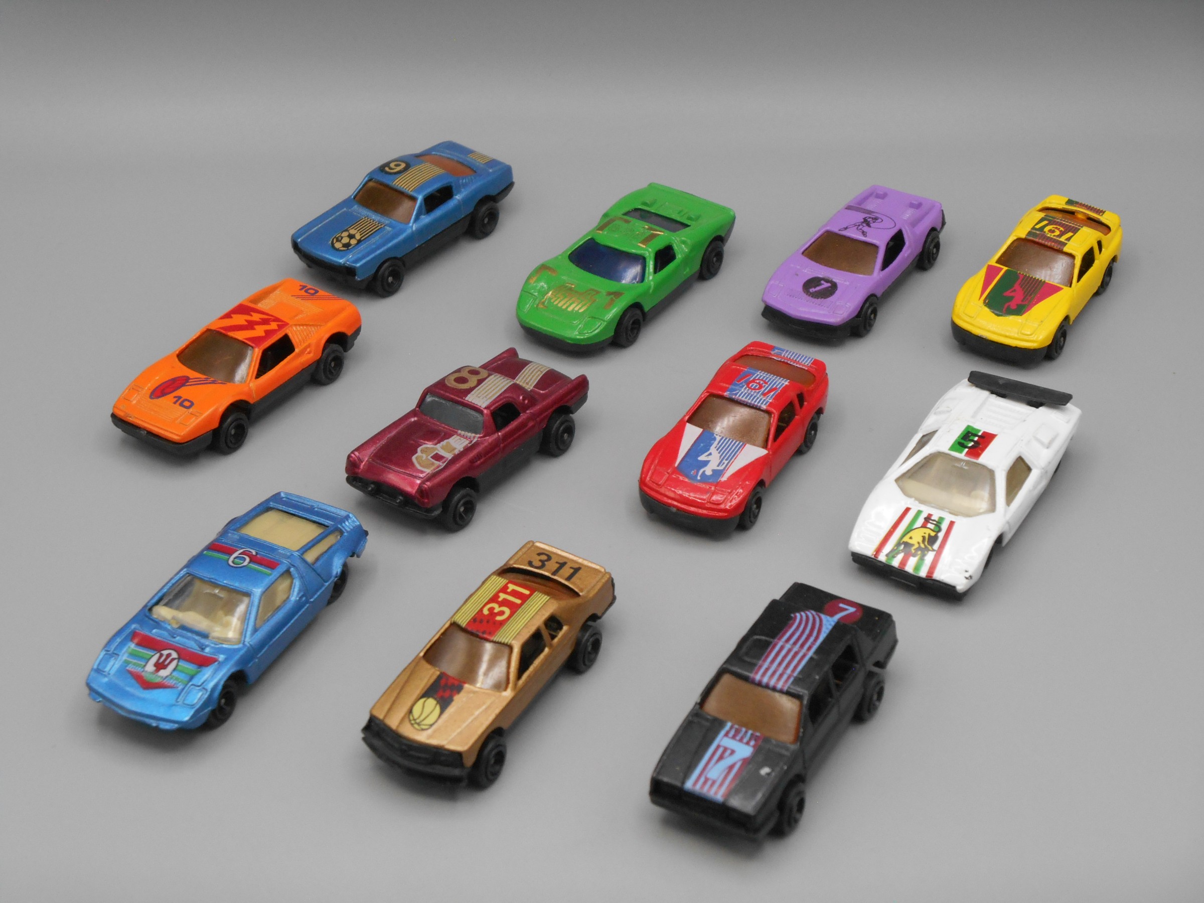 11 voitures miniatures - Lot 2 - Passion-Miniatures