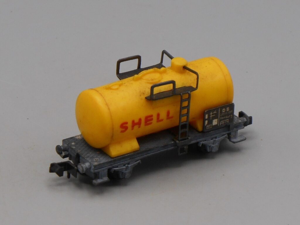 Wagon citerne Shell jaune - Arnold Rapido