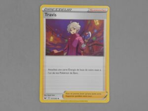Pokemon Supporter Travis - 157/202 Losange - 2020