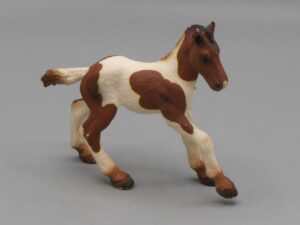 Poulain marron et blanc - Bullyland