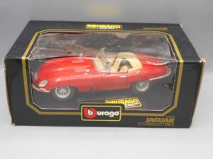 Voiture Jaguar E Cabriolet 1961 rouge - Bburago