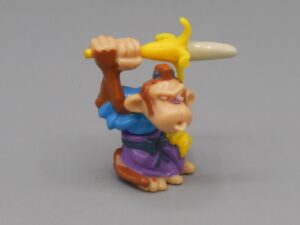 Singe au sabre banane - Kinder 2S100