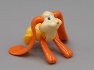 Lapin grandes oreilles oranges - Kinder UN27