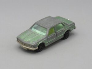 Voiture BMW 733 verte - Majorette réf 256