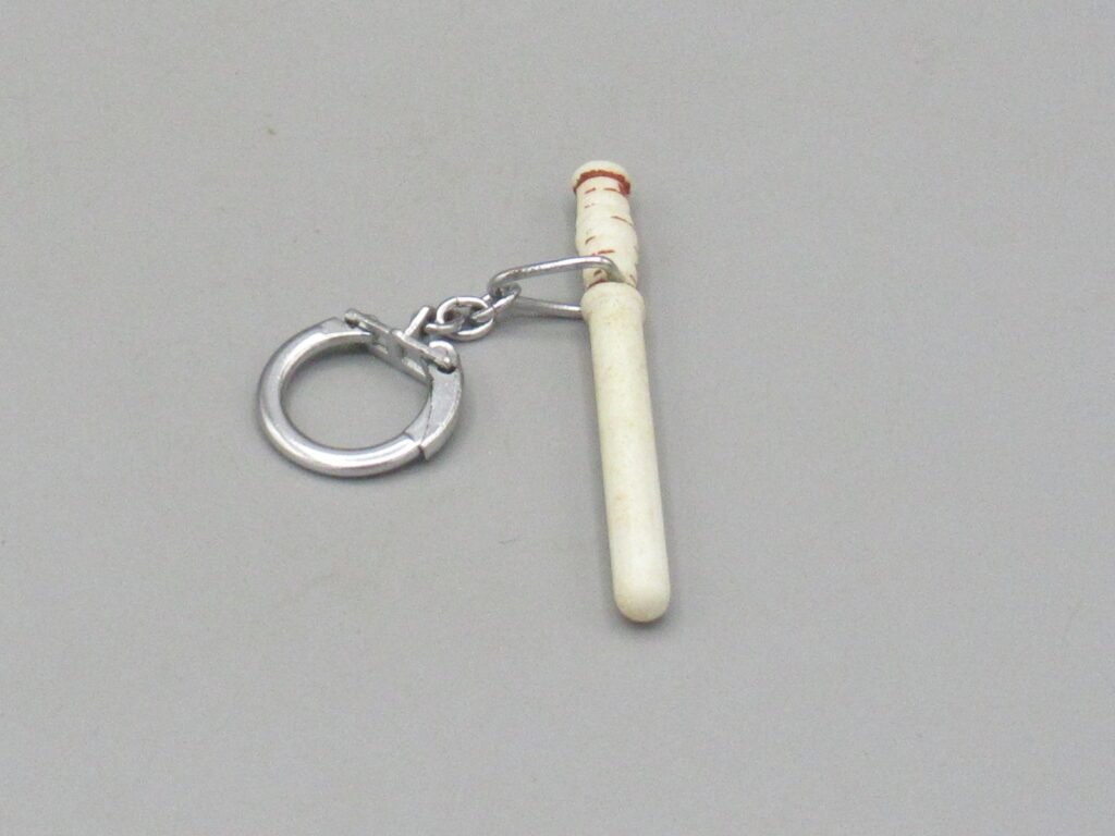 Porte-clés matraque blanche