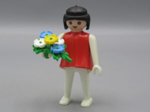 Playmobil - Femme rouge et blanche avec bouquet - Geobra 1974
