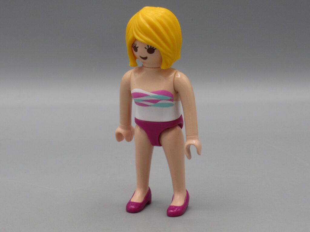 Playmobil - Femme en sous-vêtement mauve et blanc - Geobra 2013