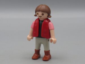 Playmobil - Fille veston rouge et bottes marrons - Geobra 1992