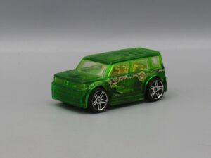 Voiture Scion xB - Hotwheels