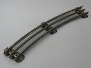 Système 3 rails - Courbe R=625 30° - Hornby