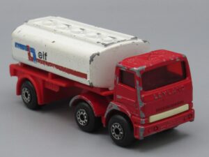 Camion citerne Elf - Matchbox n°30
