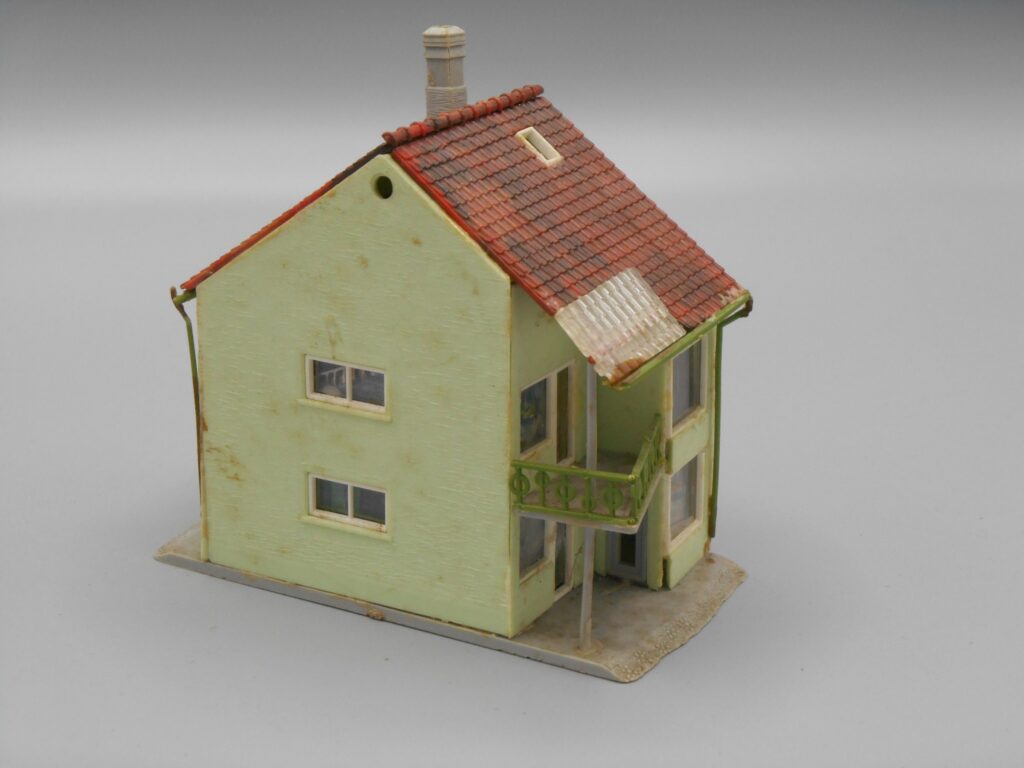 Maison double niveau avec terrasse sous verrière