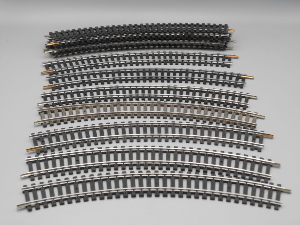 12 rails courbes R=360 36° - Lima 3030