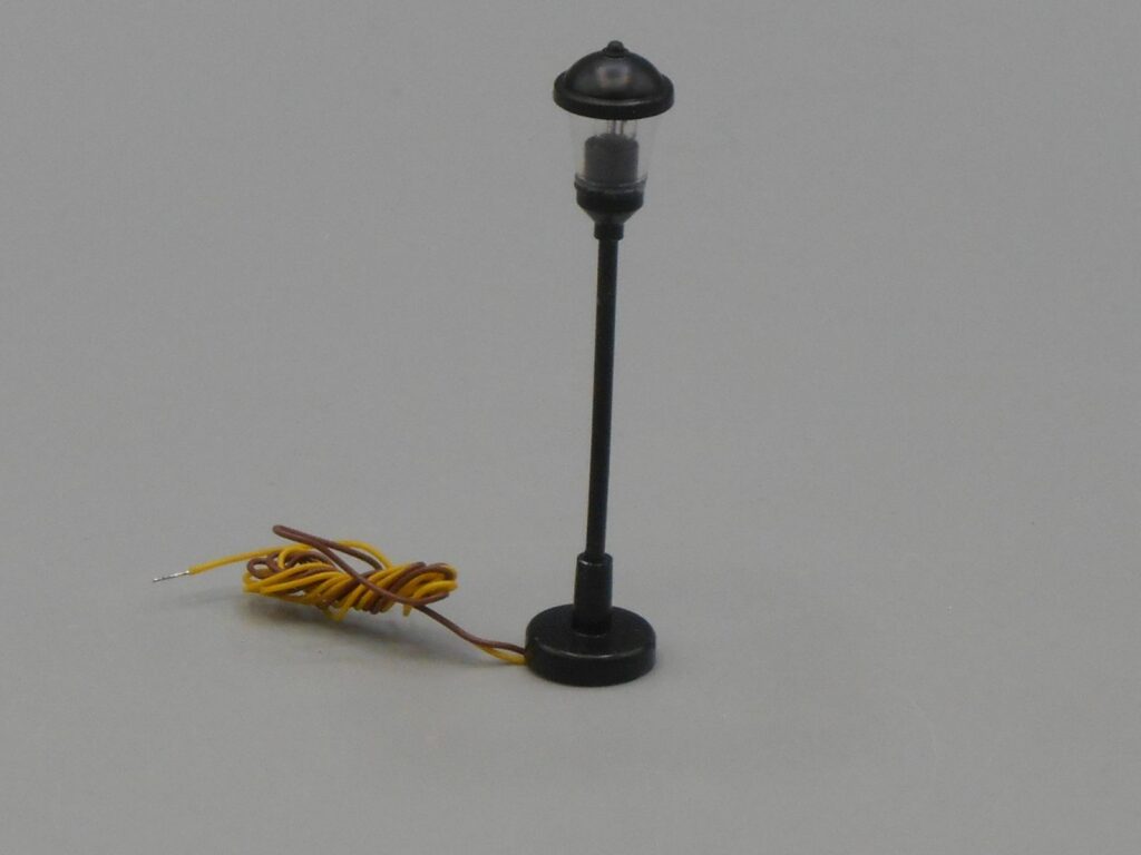 Lampadaire électrique noir 5cm 12 volts