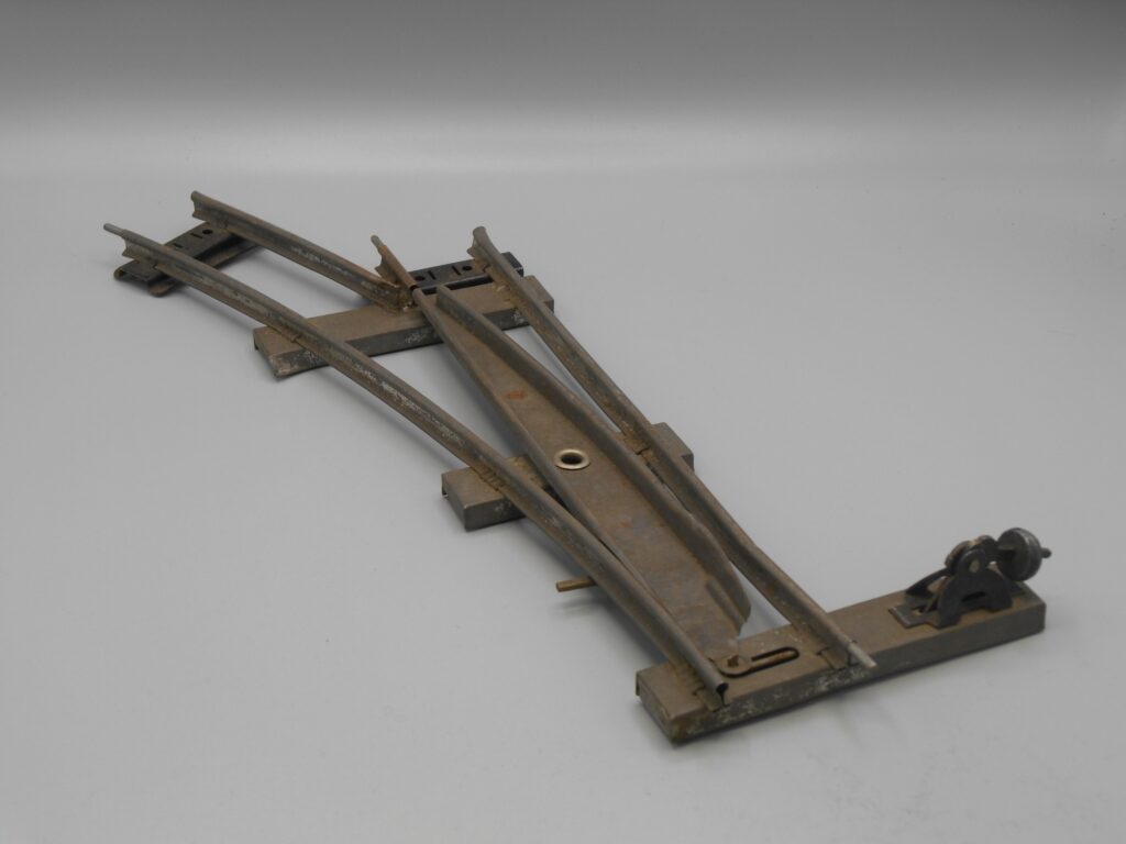 Rail aiguillage à gauche R610 30° - Hornby