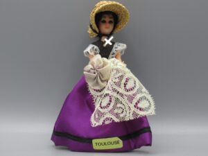 Poupée régionale Toulouse - France