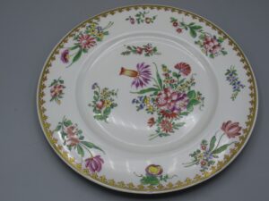Assiette décorative en porcelaine motif fleuries variante 2