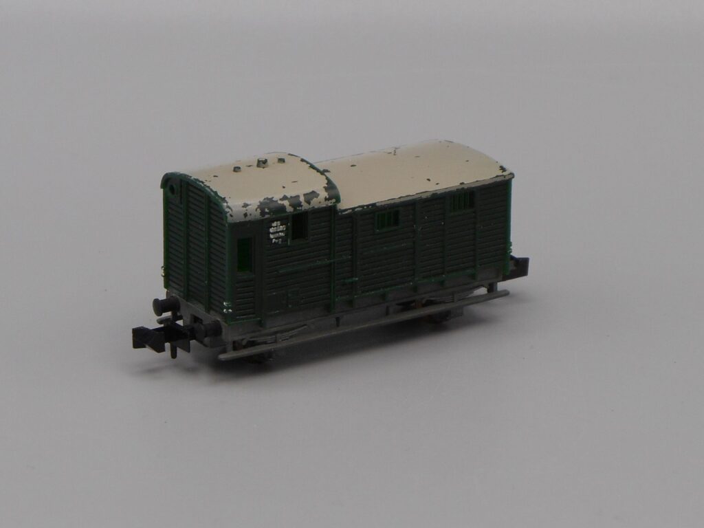 Wagon fourgon DB 120520