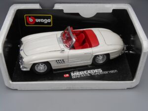 Voiture Mercedes Benz 300 SL Roadster 1957 blanche - Bburago