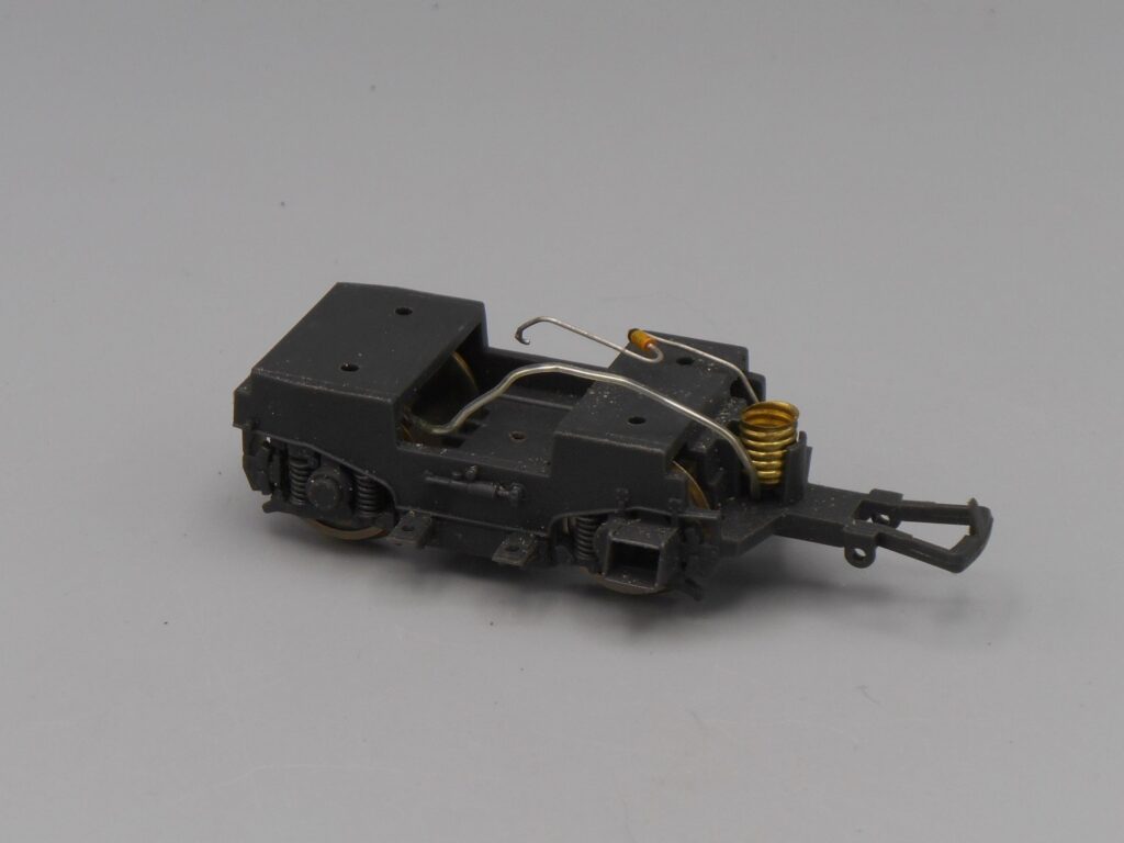 Bogie gris avec captage de courant et douille E5