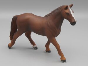 Jument marron et en tête blanc prolongé par liste - Schleich 12