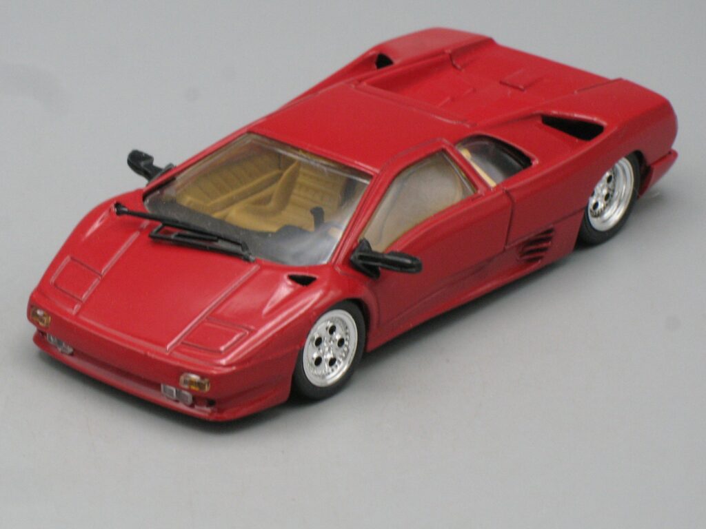 Voiture Lamborghini Diablo rouge - Macadam