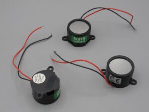 Composants : 3 buzzers 9v DC hauteur 1.9 cm