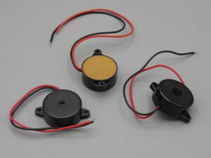 Composants : 3 buzzers 9v DC hauteur 1 cm