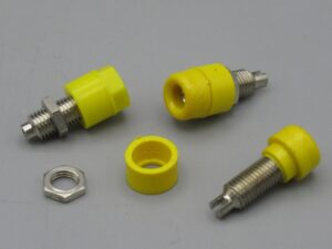 Composants : 3 embases bananes 4 mm jaunes à souder