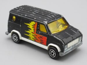 Fourgon US Van attelage cassé - Majorette 250