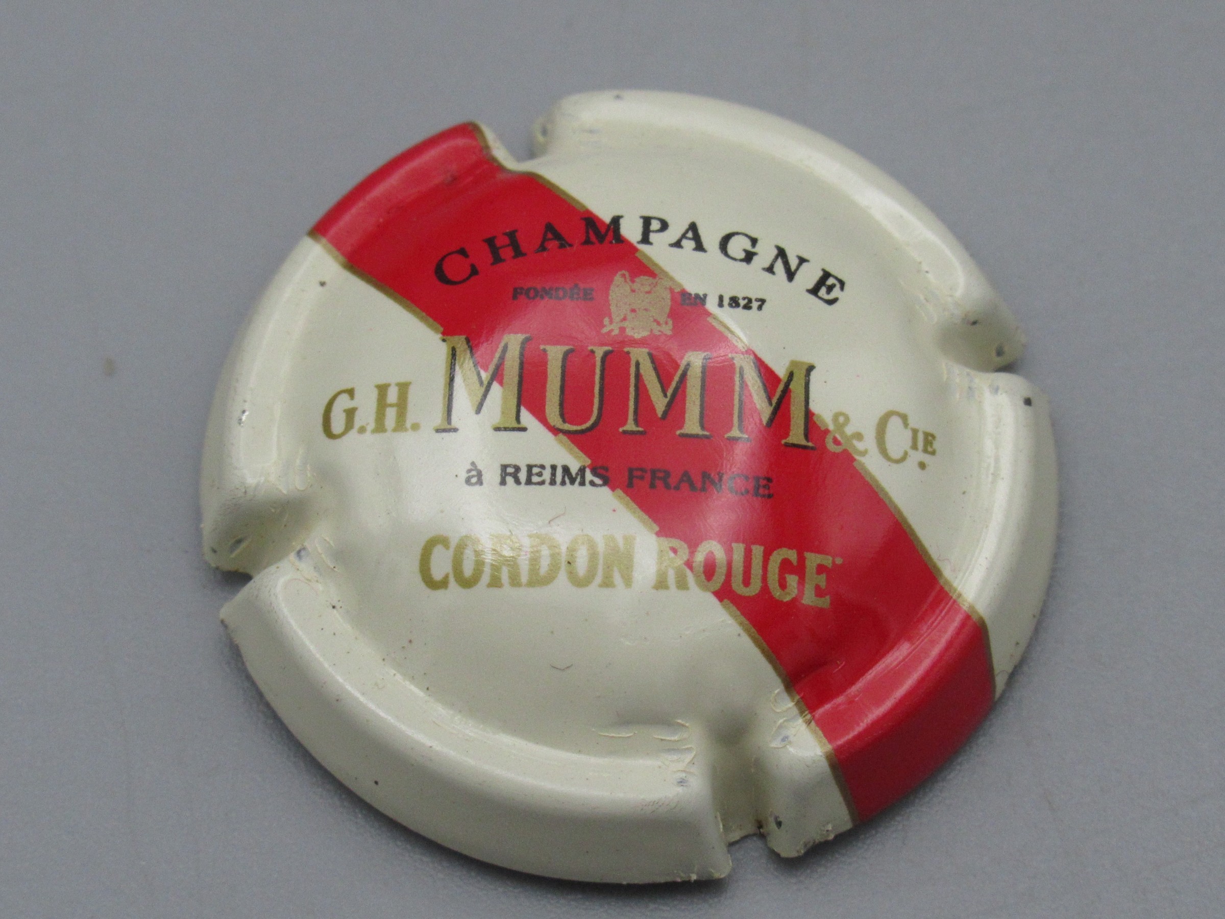 Champagne G. H. Mumm et Cie - Muselet crème