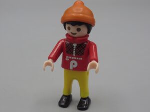 Playmobil - Garçon avec gilet et bonnet - Geobra 1995