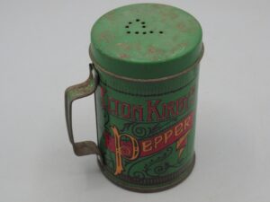 Boîte métal ronde Elton Kirby's Pepper