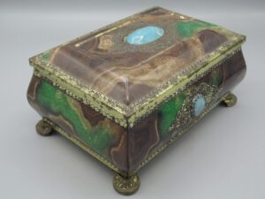 Coffret métal motif pierres minérales