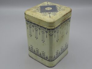 Boîte métal motifs géométriques