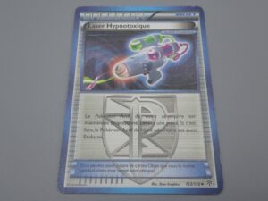 Pokemon Objet Laser Hypnotoxique - 123/135 Losange - 2013