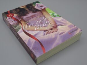 Une Duchesse idéale - Jacqueline Navin - Harlequin 628
