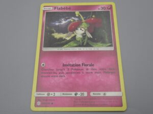 Pokemon Flabébé - Base - 149/236 Rond - 2019