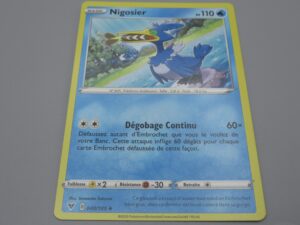 Pokemon Nigosier - Base - 040/185 Losange - 2020