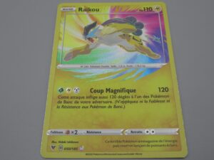 Pokemon Raikou - Holo - Base - 050/185 Magnifique - 2020