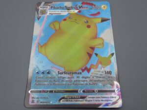 Pokemon Pikachu Surfeur - Holo Vmax - 009/025 Etoile brill. 2021