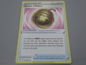 Pokemon Objet Grelot d'Adieu - 230/264 Losange - 2021
