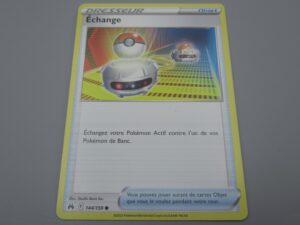 Pokemon Objet Echange - 144/159 Rond - 2023