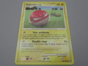 Pokemon Voltorbe niv.28 - Base - 80/100 Rond - 2009