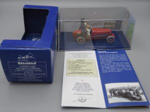 En voiture Tintin 02 - Le bolide rouge - Editions Atlas