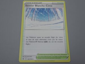 Pokemon Stade Sentier Blanche-Cime - 148/198 Losange - 2021